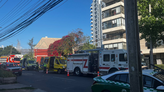Niño de 11 años muere tras caer desde décimo piso en Las Condes