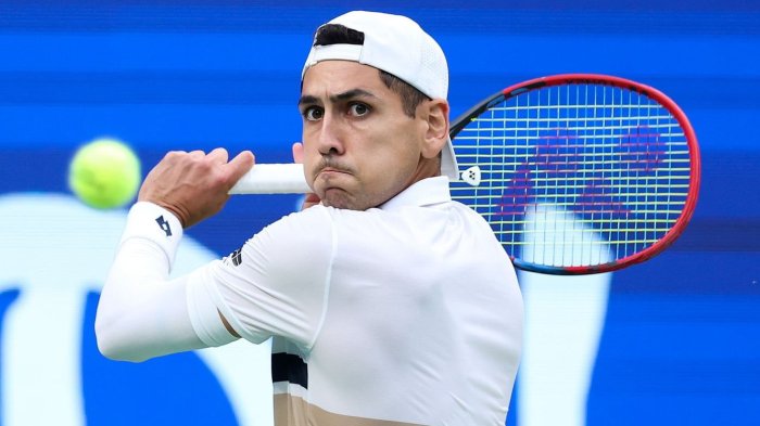Alejandro Tabilo no pudo ante un sólido Novak Djokovic y quedó eliminado del ATP de Atenas