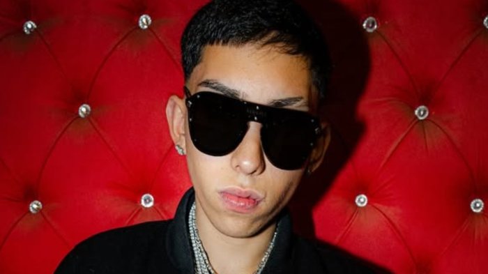 Detienen a conocido cantante urbano por manejar bajo los efectos de la droga en San Felipe