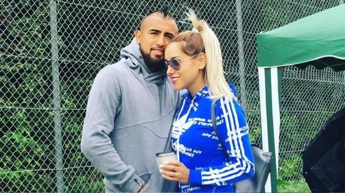 “Tuvieron un grave accidente”: Revelan que auto en el que viajaban hijos de Arturo Vidal y Marité Matus se volcó