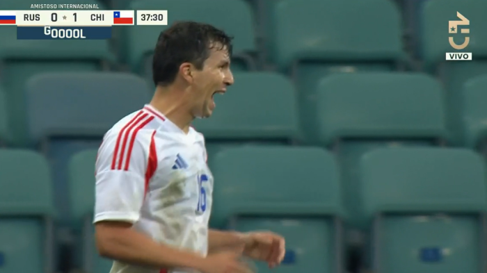 ¡Potencia física! Gonzalo Tapia aprovecha un error de Rusia y abre la cuenta para Chile