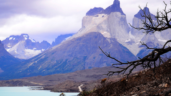 Un fallecido y una desaparecida: Confirman nacionalidad de turistas de la tragedia de Torres del Paine