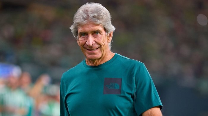 Manuel Pellegrini responde a si su prioridad es el Betis o La Roja: “Ya veremos...”