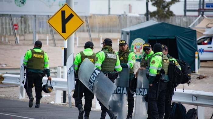 Chile y Perú tuvieron reunión clave por crisis fronteriza: Esto pasará con los migrantes