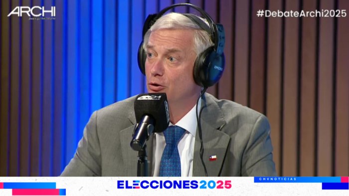 Kast por crisis migratoria en la frontera con Perú: “Buscaría un corredor de retorno”