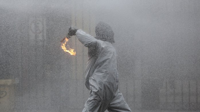 ¿Vuelco en caso de overoles blancos en Instituto Nacional? Investigan a profesores e inspectores