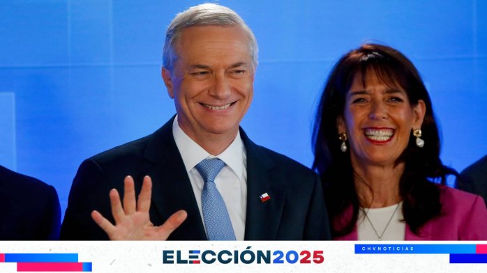 Así fue la llegada de José Antonio Kast al debate Anatel previo a la elección de segunda vuelta