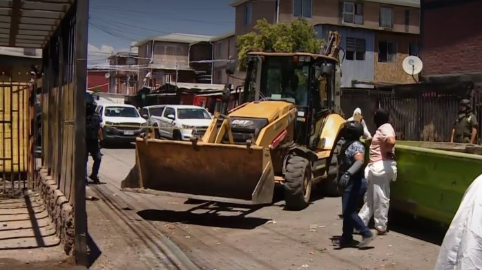 AHORA | Demuelen dos narcobúnkers y allanan departamentos del “Guatón Beltrán” en San Bernardo