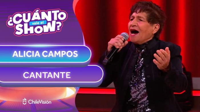 ¡De Independencia con amor! Mujer de 75 años encantó con su parecido a Cecilia, La Incomparable