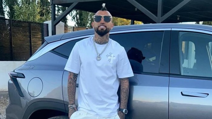 Arturo Vidal aclara reposteo de videos políticos en Instagram: “Eliminados de inmediato”
