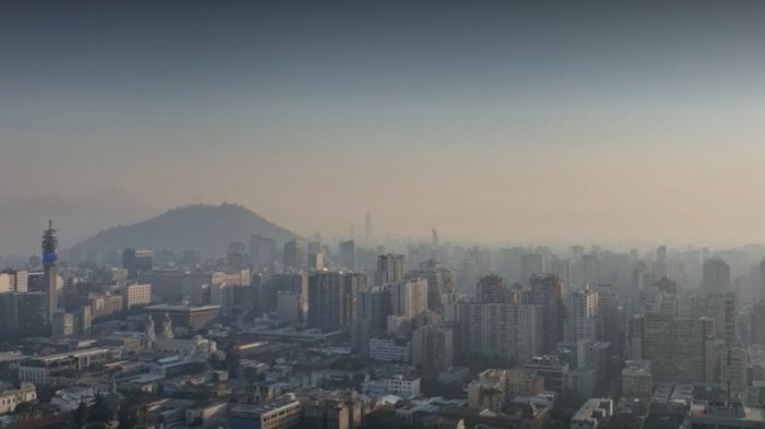 AHORA | Gran cantidad de humo se registra sobre Santiago por incendio forestal