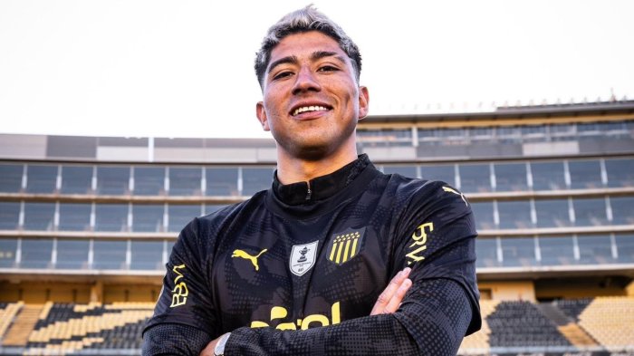 Ni Colo Colo ni Peñarol: El inédito club en el que podría recalar Brayan Cortés el 2026