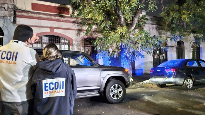 Doble homicidio en cité de Santiago: Víctimas estaban maniatadas y con impactos balísticos