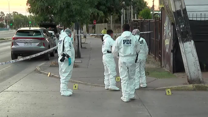 Balacera dejó un muerto y dos heridos en Estación Central: Investigan rencilla entre clubes