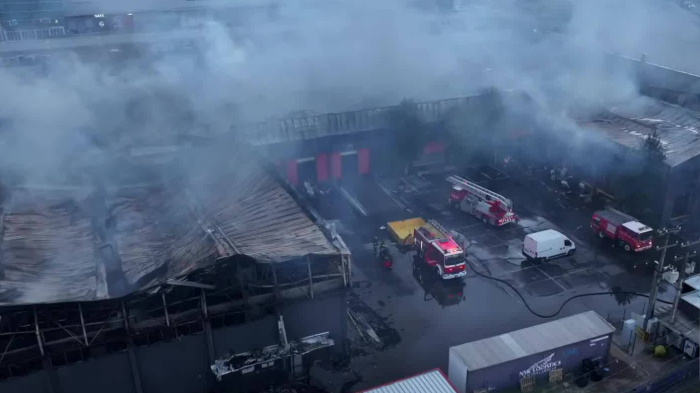Importantes pérdidas en Huechuraba: ¿Quién responde por los incendios en bodegas?