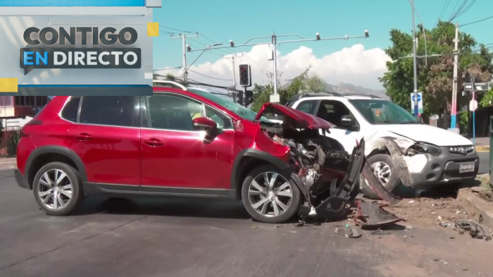 La camioneta sería robada: Sujetos chocaron con adulta mayor y se dieron a la fuga en Quilicura