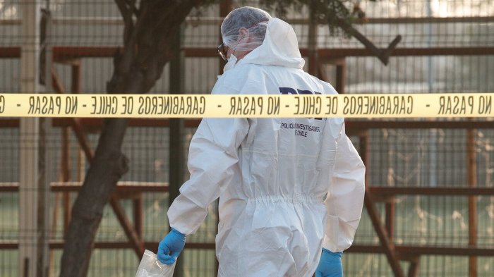 Dos personas fueron baleadas afuera de su casa en Puente Alto: Atacantes se dieron a la fuga