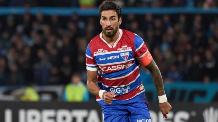 Sin bonos ni cláusulas especiales: Revelan el sueldo que Juan Martín Lucero cobrará en la U