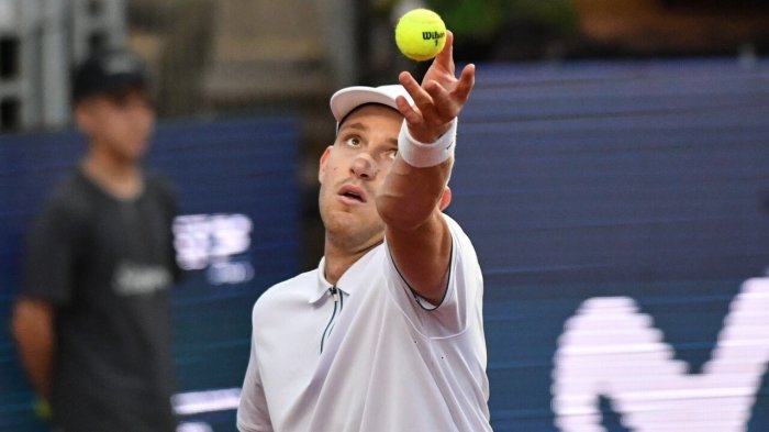 Preocupante momento de Nicolás Jarry: El magro registro que alcanzó tras caer en el Australian Open