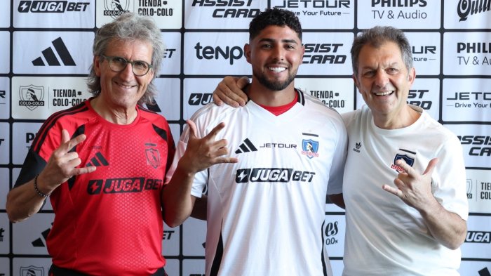 Llegó el goleador: Colo Colo sumó otro refuerzo y confirmó a Maximiliano Romero