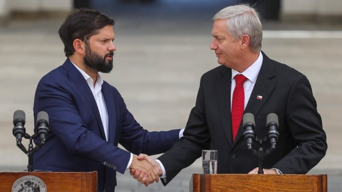 Pdte. Boric y Kast se unen por incendios forestales: Comprometen reconstrucción “lo más expedita posible”