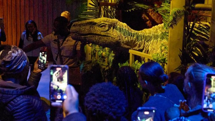 Dinosaurios en Santiago: Revisa acá las diversas promociones para Jurassic World The Experience en Cenco Florida