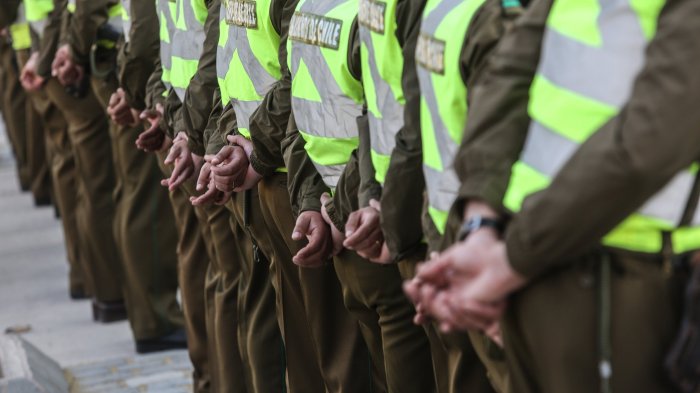 Imputarán a 6 excarabineros por muerte de joven en calabozo: Son acusados de no prestar auxilio