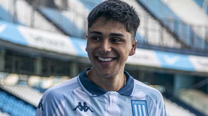 “Te queda hermosa”: Racing muestra su total confianza en Damián Pizarro con potente mensaje
