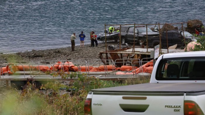Actualizan operativos tras naufragio de catamarán en Reloncaví: Buzos se sumaron a la búsqueda
