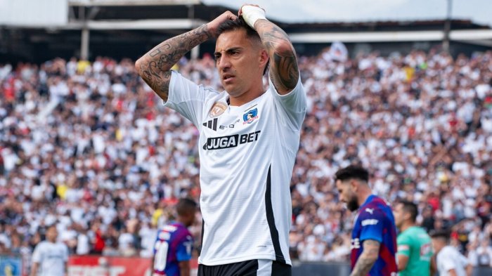 ¿Otra pérdida en Colo Colo? Javier Correa estaría en la mira de un gigante del continente