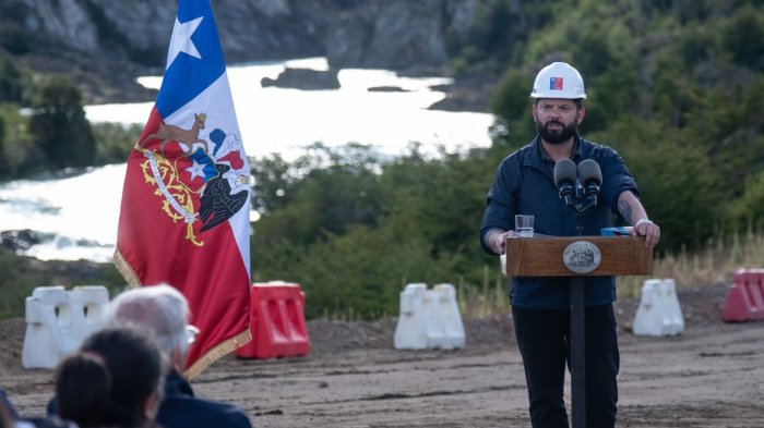 Pdte. Boric cancela gira en el extremo sur y adelanta regreso 24 horas antes de lo previsto