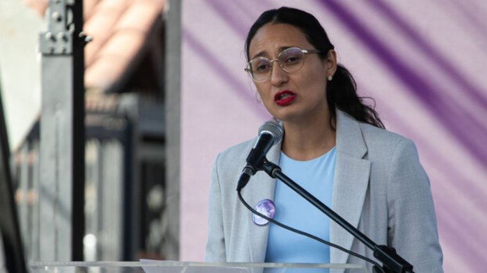 Alcaldesa de Lo Espejo presentó denuncia por amenazas de muerte: “Ofrecieron $100 millones por mi cabeza”