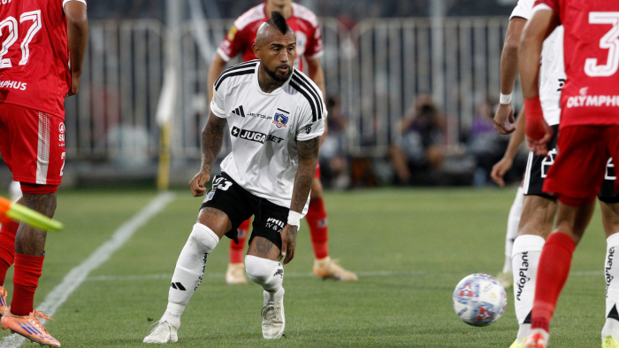 Colo Colo vence a Unión La Calera sobre la hora y silencia las críticas en el Estadio Monumental
