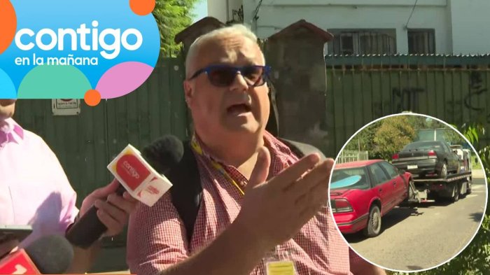 Retiro de vehículos en Santiago: Vecino tenía cuatro autos en la calle y afirmó que “no tenía dónde dejarlos”