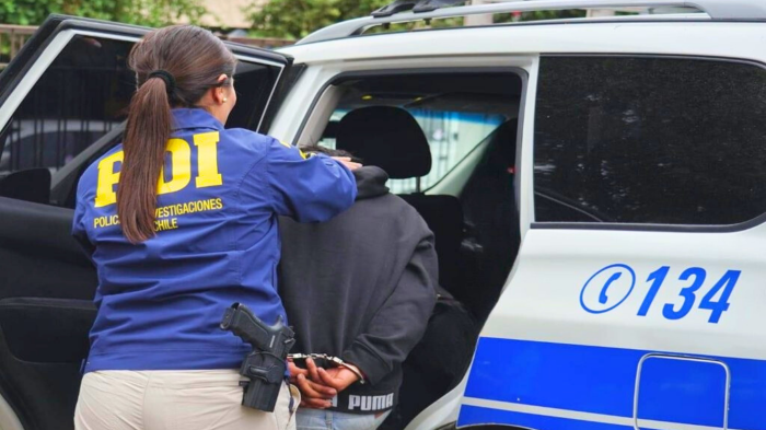 Detienen a sujeto que mató a apuñaladas a pareja de su exnovia en San Ramón