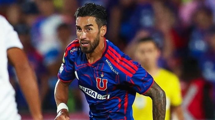 Recordaron su pasado: El cántico que fanáticos de Colo Colo le dedicaron a Juan Martín Lucero