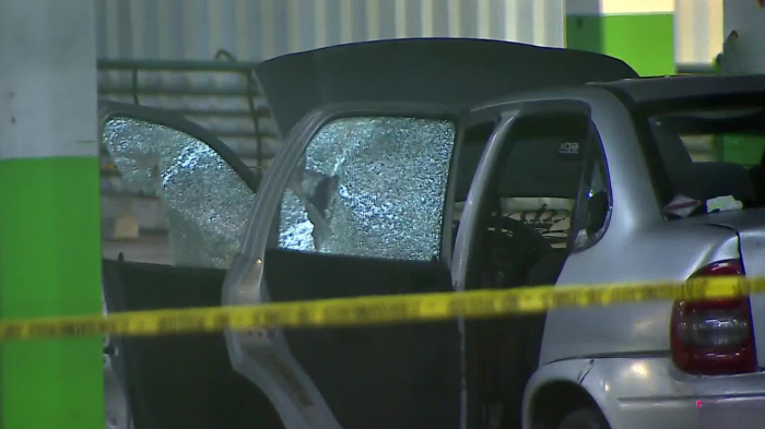 Balacera en supermercado deja dos detenidos en Maipú: Sujetos fueron descubiertos portando droga