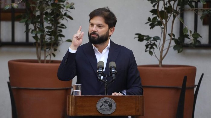 “No retrocedamos en DD.HH”: Pdte Boric hace llamado al Senado por proyecto de ley que conmuta penas