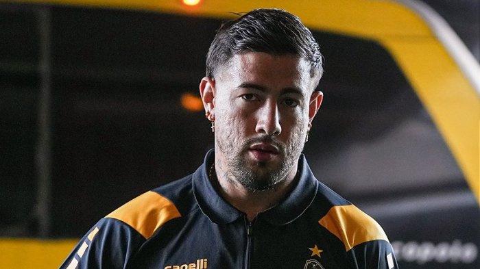 A un mes de ser anunciado como refuerzo: TAS ratifica sanción y Coquimbo pierde a Rodrigo Holgado