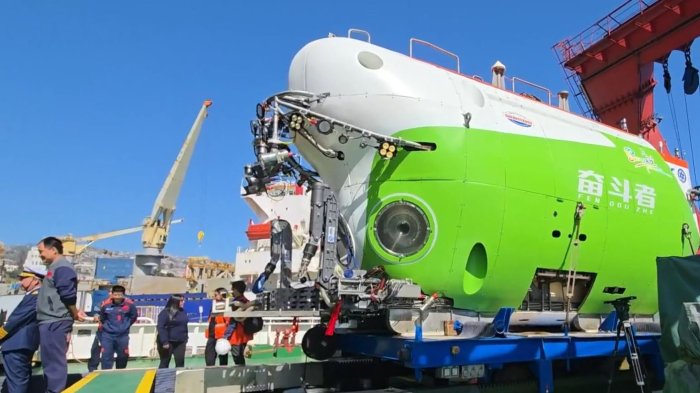 Los secretos de la Fosa de Atacama: CHV Noticias visitó el buque científico que hizo histórica expedición