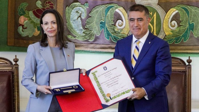 Machado agradeció apoyo de Kast y valoró gestión de Boric en apoyo a Venezuela