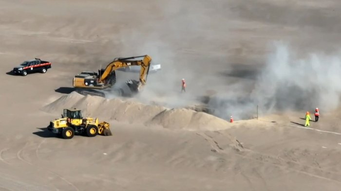 VIDEO | Plan Escudo Fronterizo: Cavan zanjas en inicio de las obras en paso fronterizo en Arica